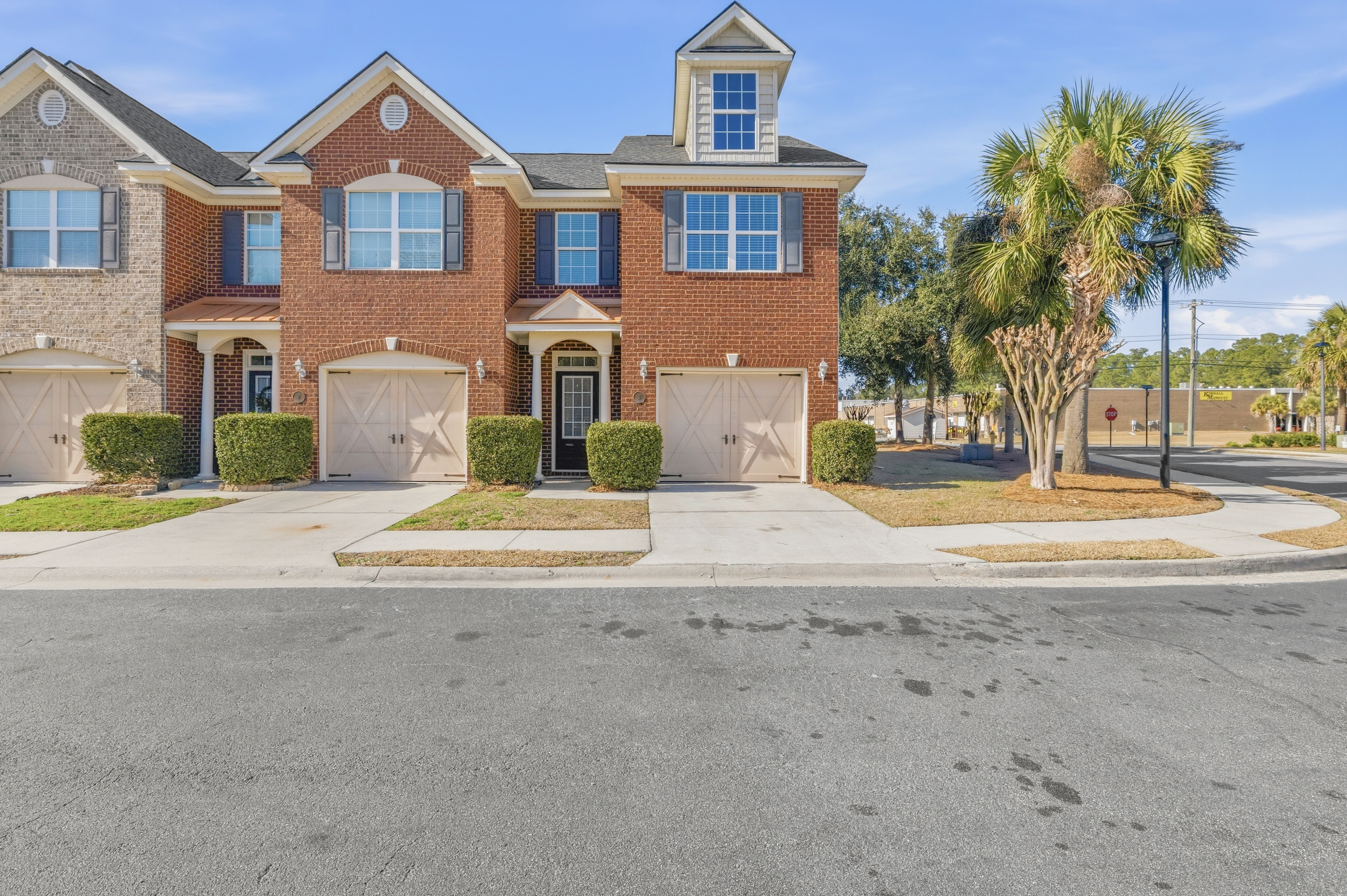 777 King George Blvd